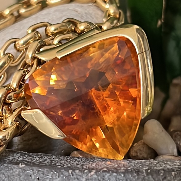 rinaldo Gavello Jewelry - Rinaldo Gavello 18 karat gold and huge citrine pendant
